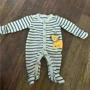 Carters sleep and play.